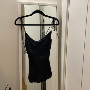 Stripped tags - aritzia Wilfred silky black top